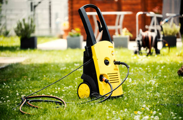 Best Rust Removal  in Grundy Center, IA